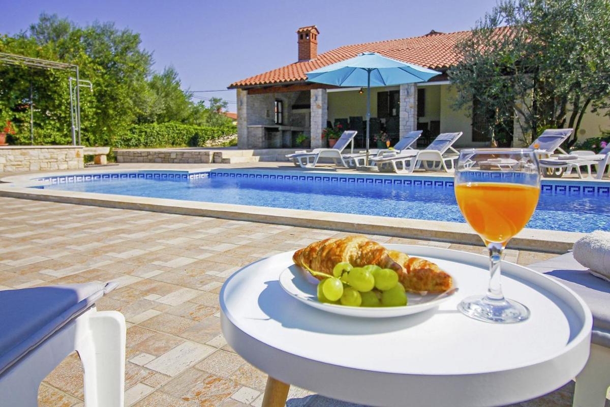 Villa Kavran 1187 Екстериор снимка